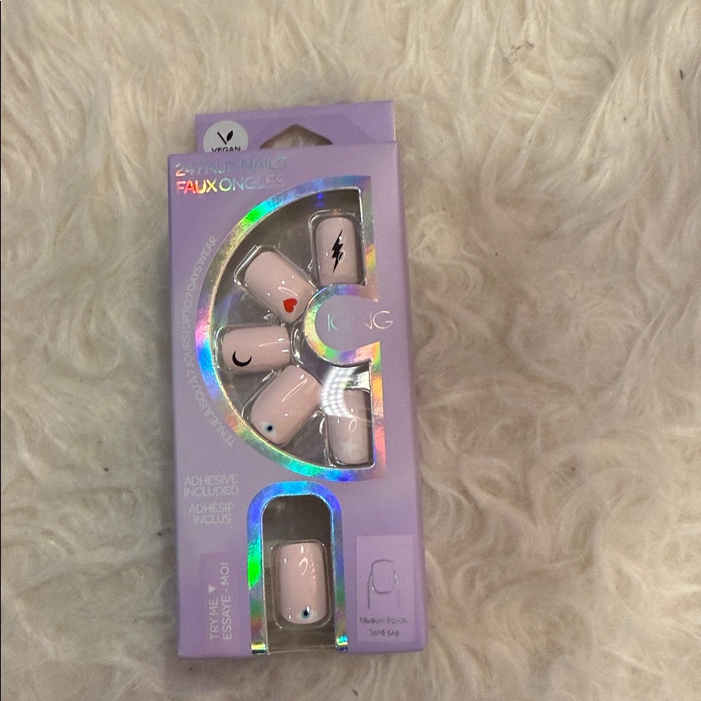 24 Fauxnails Adhesive Included